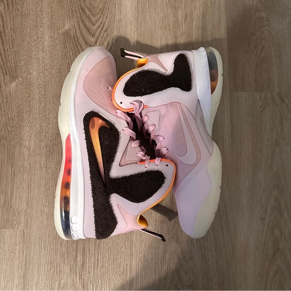 Lebron 9 Soft Pink main image 5